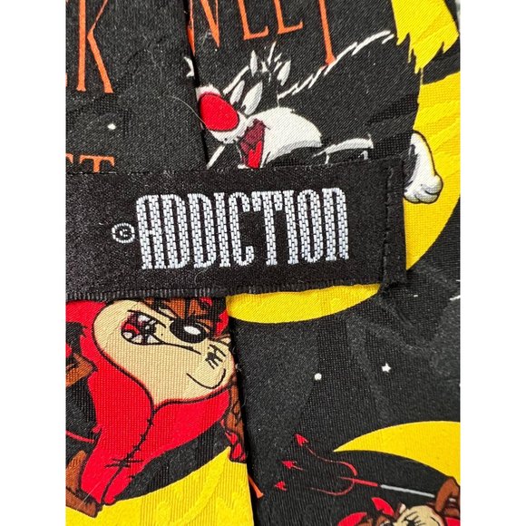 Looney Tunes Addiction Halloween Twick or Tweet Tie Polyester Black - Picture 3 of 16